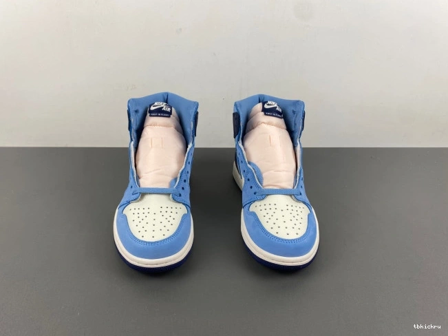 Reps TBK Flight OG Jordan in FD2596-400 1 WMNS Air First High 0810
